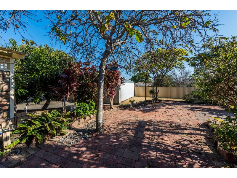 12 Jeanhulley Road, High Wycombe WA 6057