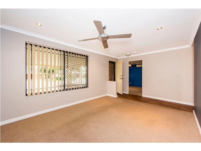 24 Amethyst Place, Maida Vale WA 6057