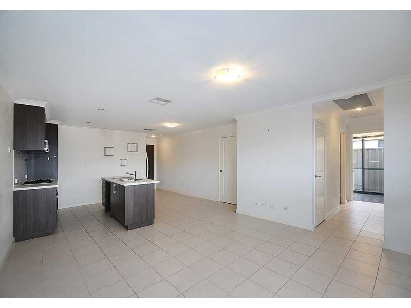 4/42 Wroxton Street, Midland WA 6056