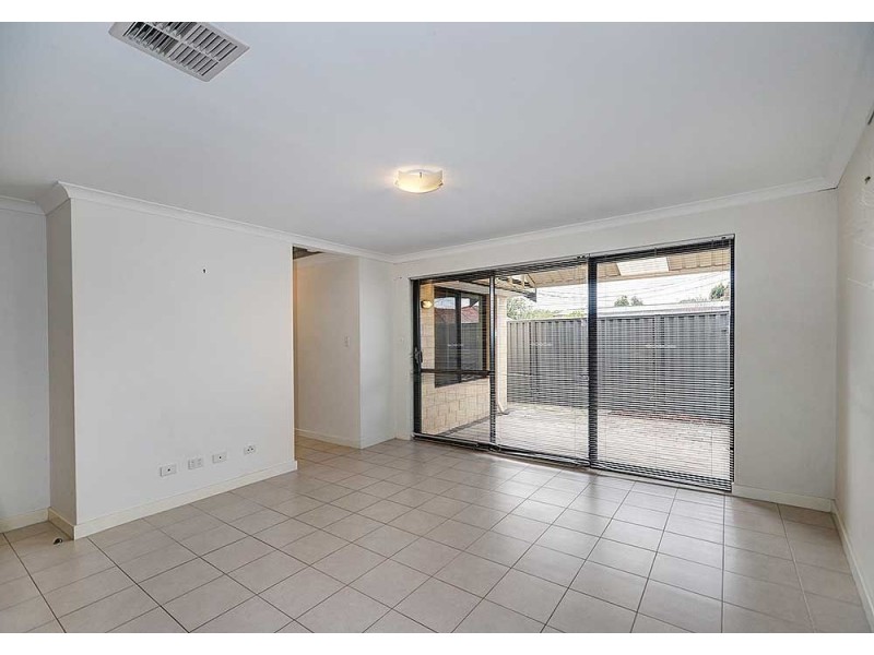 4/42 Wroxton Street, Midland WA 6056