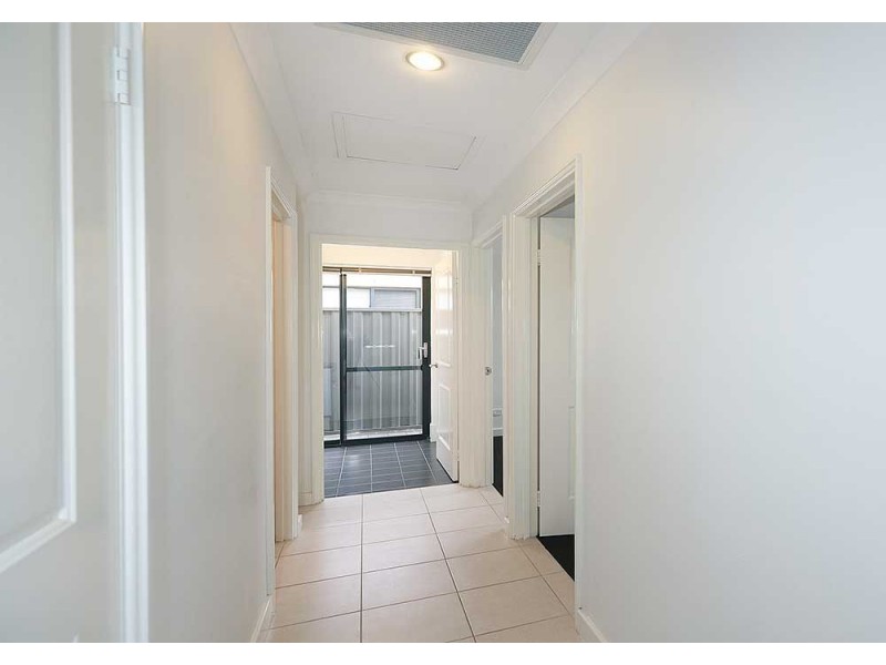4/42 Wroxton Street, Midland WA 6056