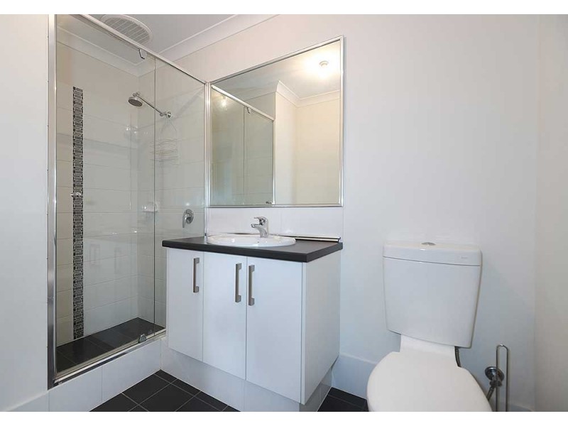 4/42 Wroxton Street, Midland WA 6056