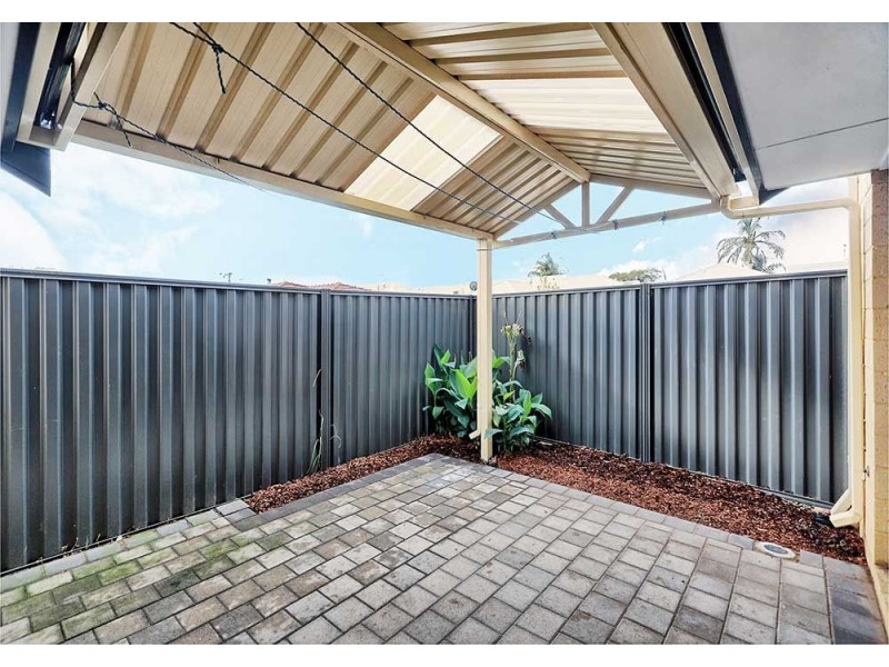 4/42 Wroxton Street, Midland WA 6056