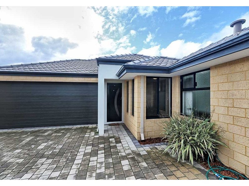4/42 Wroxton Street, Midland WA 6056
