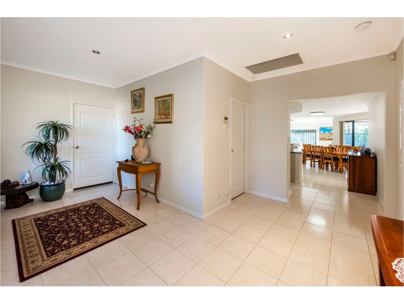 19 Fleet Circle, High Wycombe WA 6057