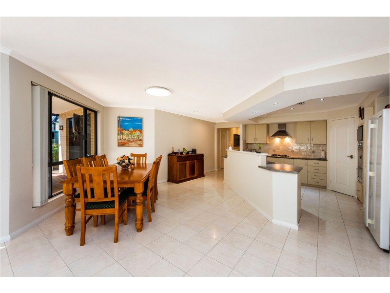 19 Fleet Circle, High Wycombe WA 6057