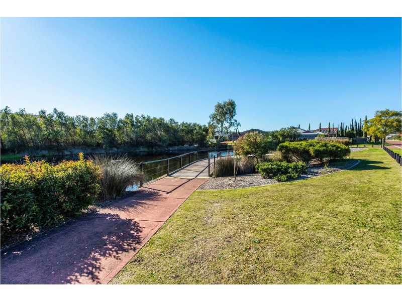 19 Fleet Circle, High Wycombe WA 6057