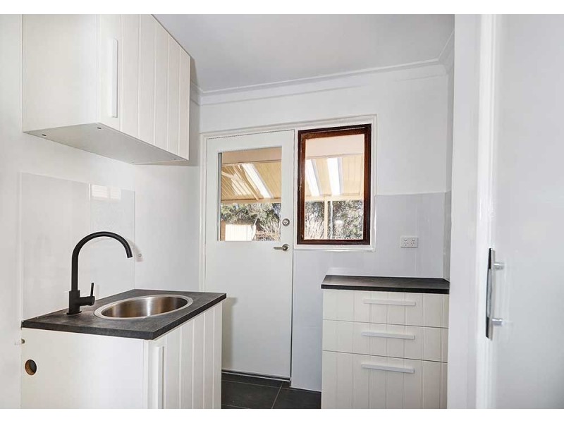 249 Grove Road, Lesmurdie WA 6076