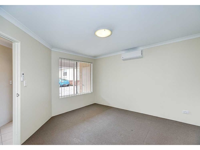 4/6 Jeanhulley Road, High Wycombe WA 6057
