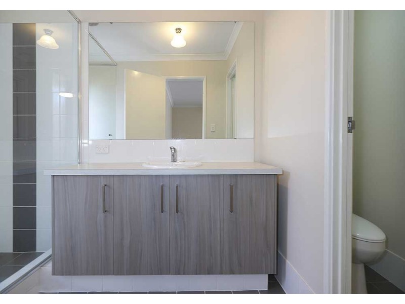 4/6 Jeanhulley Road, High Wycombe WA 6057