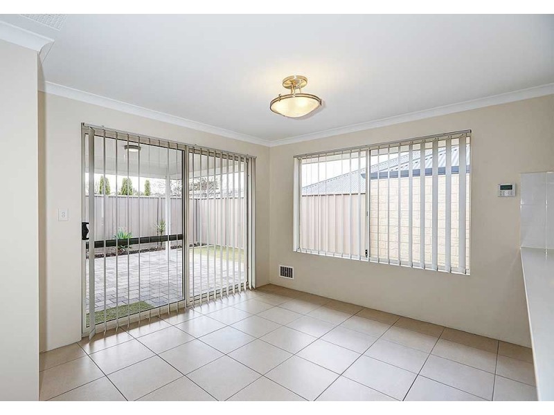 4/6 Jeanhulley Road, High Wycombe WA 6057