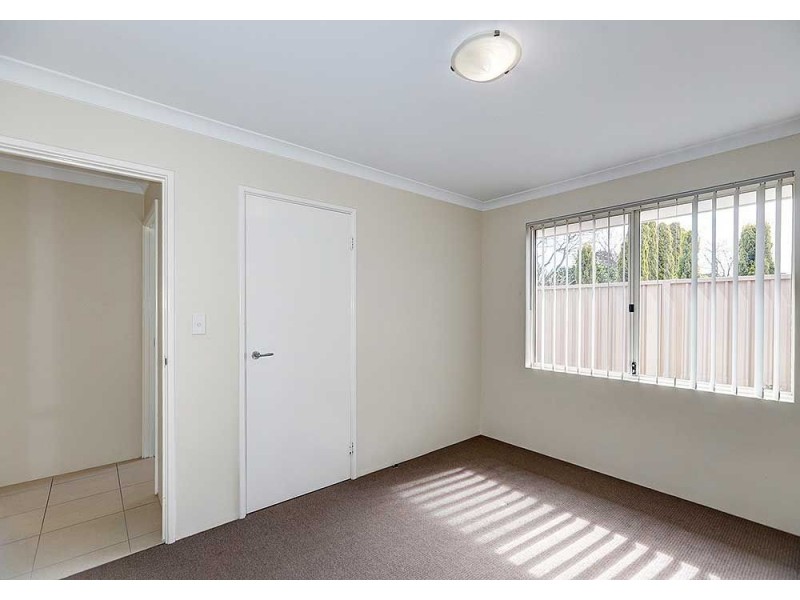 4/6 Jeanhulley Road, High Wycombe WA 6057