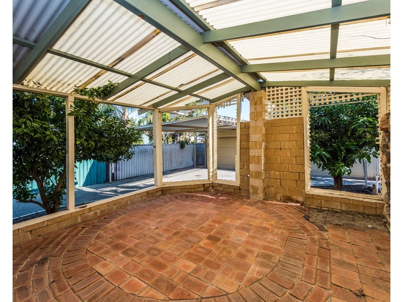 12 Jeanhulley Road, High Wycombe WA 6057