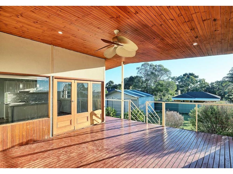 23 Clianthus Way, Koongamia WA 6056