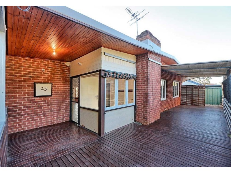 23 Clianthus Way, Koongamia WA 6056