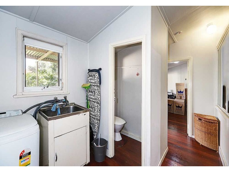23 Ewart Street, Midvale WA 6056