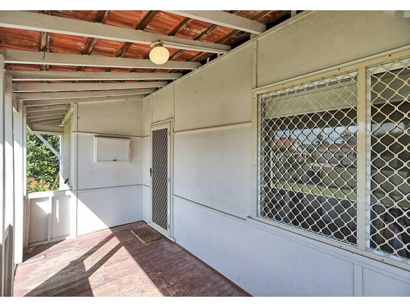 23 Ewart Street, Midvale WA 6056