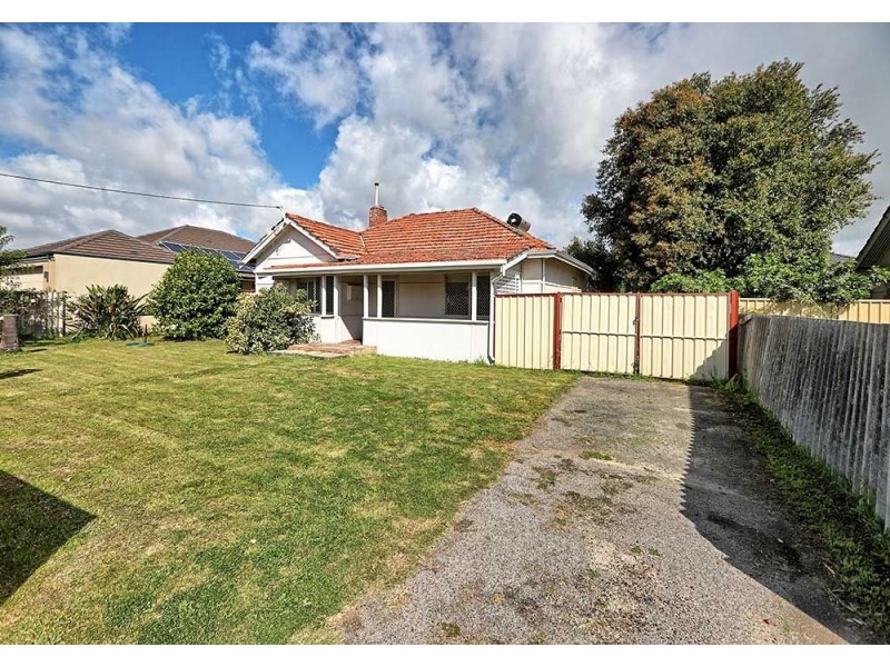 23 Ewart Street, Midvale WA 6056