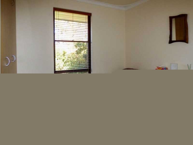 14 Andrew Street, Kalamunda WA 6076