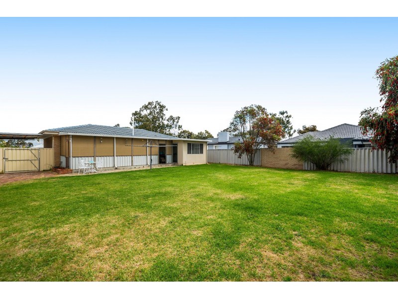 33 Dance Drive, Middle Swan WA 6056