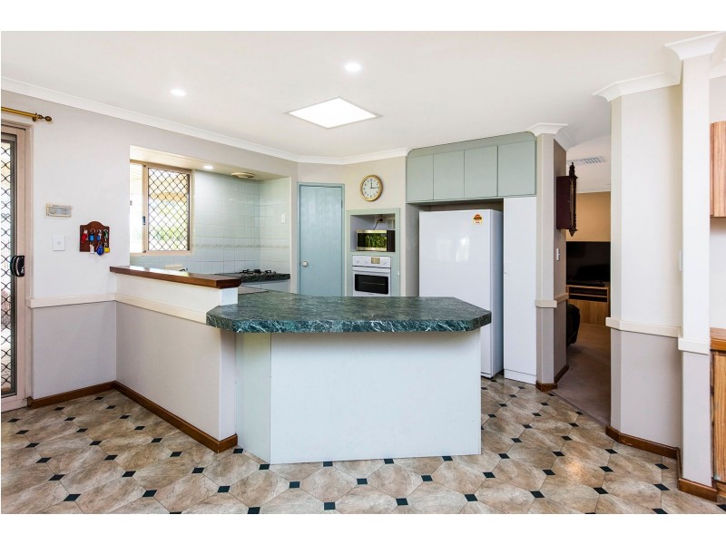 21 Sydenham Street, Beckenham WA 6107