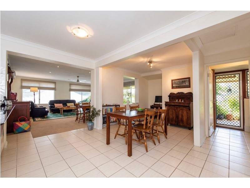 15 Coola Place, High Wycombe WA 6057