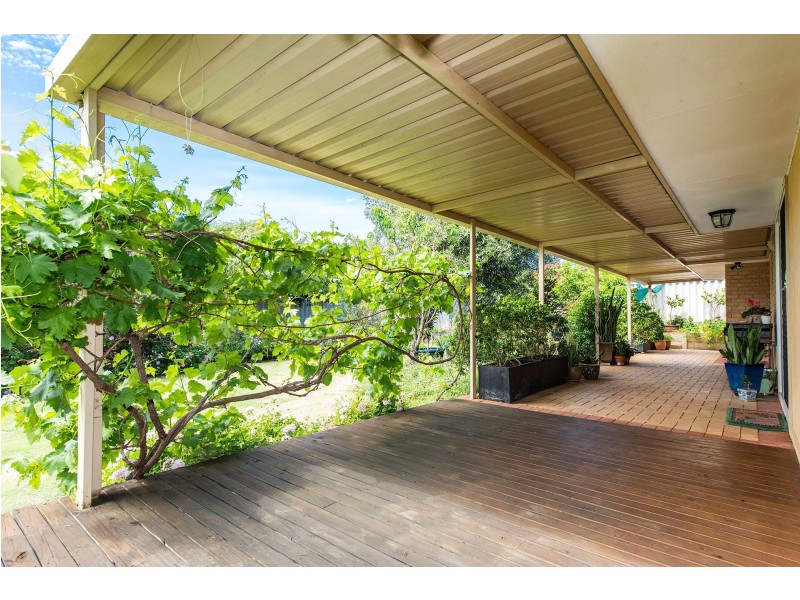 15 Coola Place, High Wycombe WA 6057