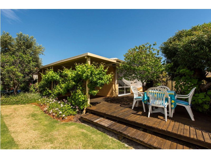15 Coola Place, High Wycombe WA 6057
