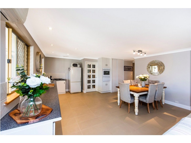 18 Hawkevale Road, High Wycombe WA 6057