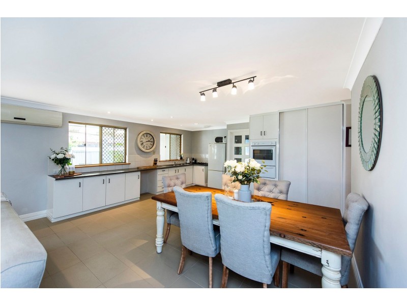 18 Hawkevale Road, High Wycombe WA 6057