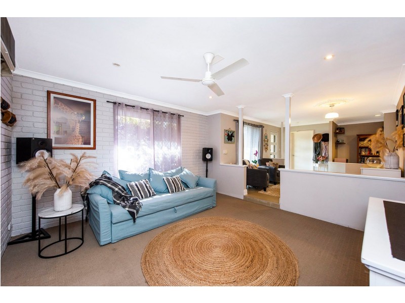 18 Hawkevale Road, High Wycombe WA 6057