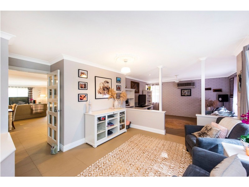 18 Hawkevale Road, High Wycombe WA 6057