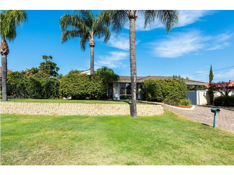 18 Hawkevale Road, High Wycombe WA 6057