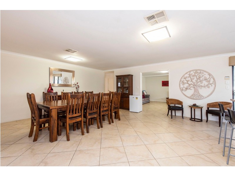 1 Christina Street, Hazelmere WA 6055