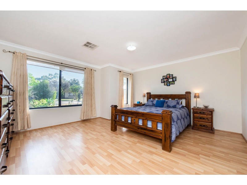 1 Christina Street, Hazelmere WA 6055