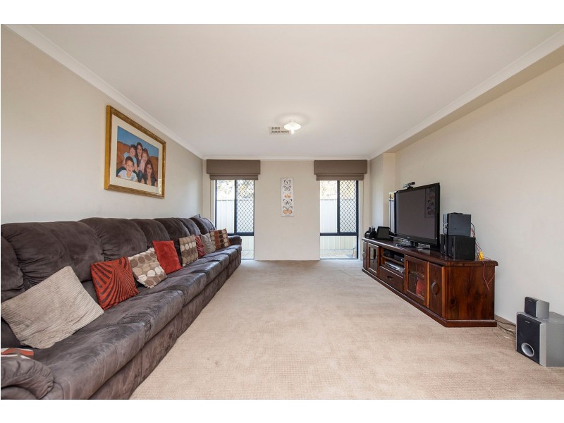 1 Christina Street, Hazelmere WA 6055