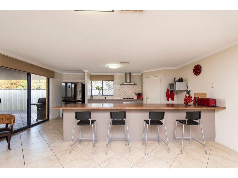 1 Christina Street, Hazelmere WA 6055