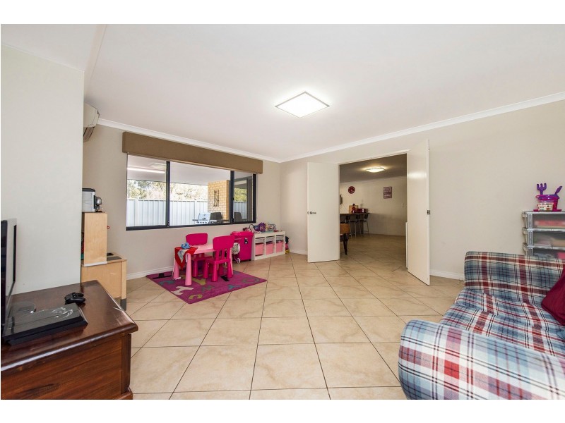 1 Christina Street, Hazelmere WA 6055