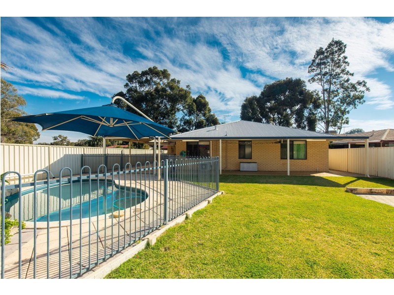 1 Christina Street, Hazelmere WA 6055
