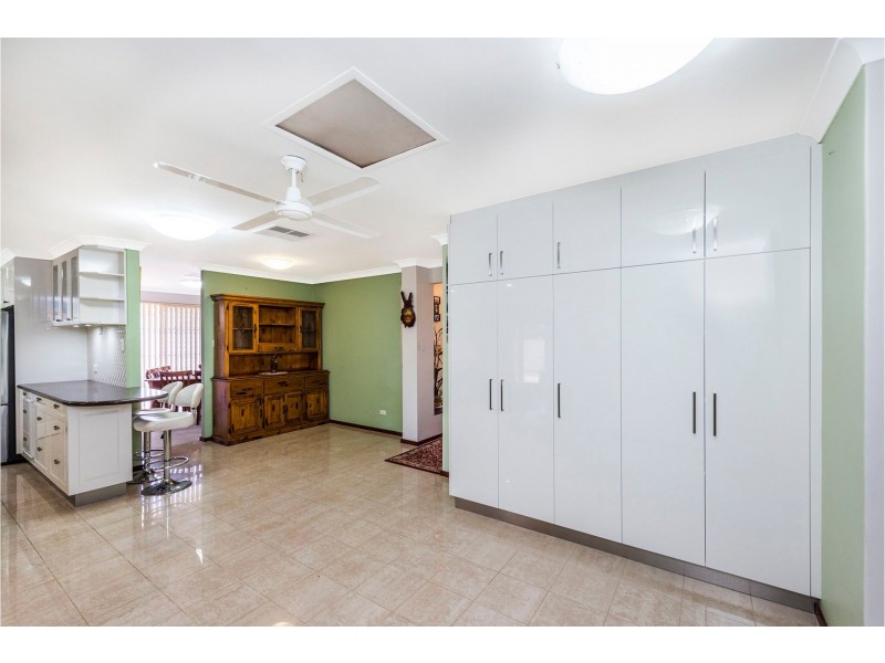 12 Scarp View, Swan View WA 6056