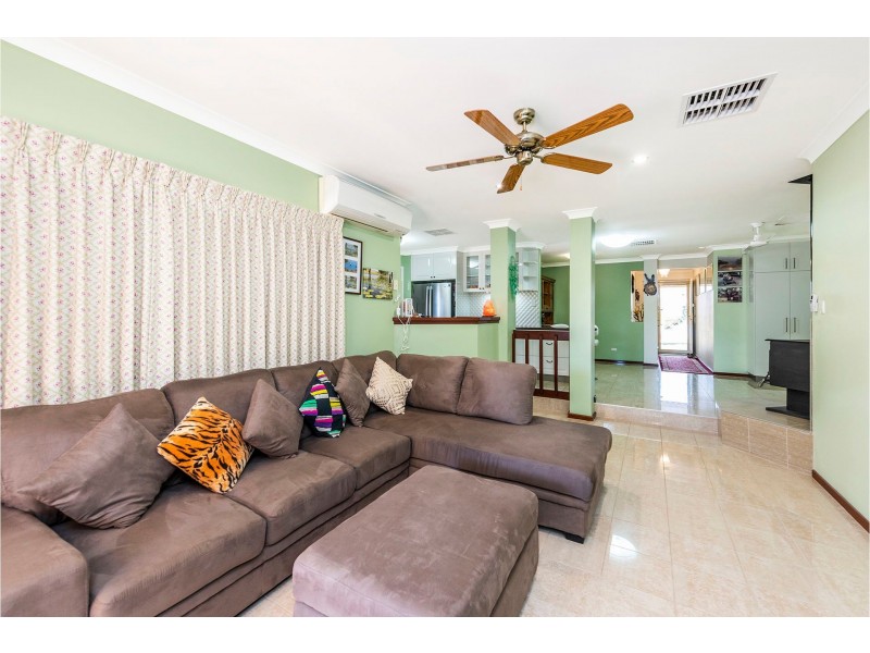 12 Scarp View, Swan View WA 6056