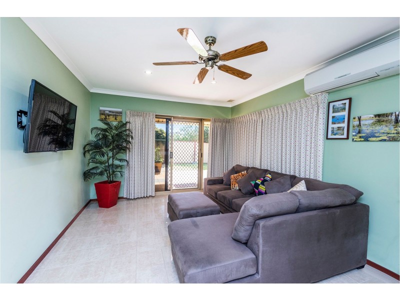 12 Scarp View, Swan View WA 6056