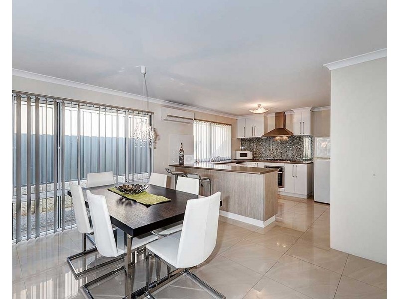 3/460 Kalamunda Road, High Wycombe WA 6057