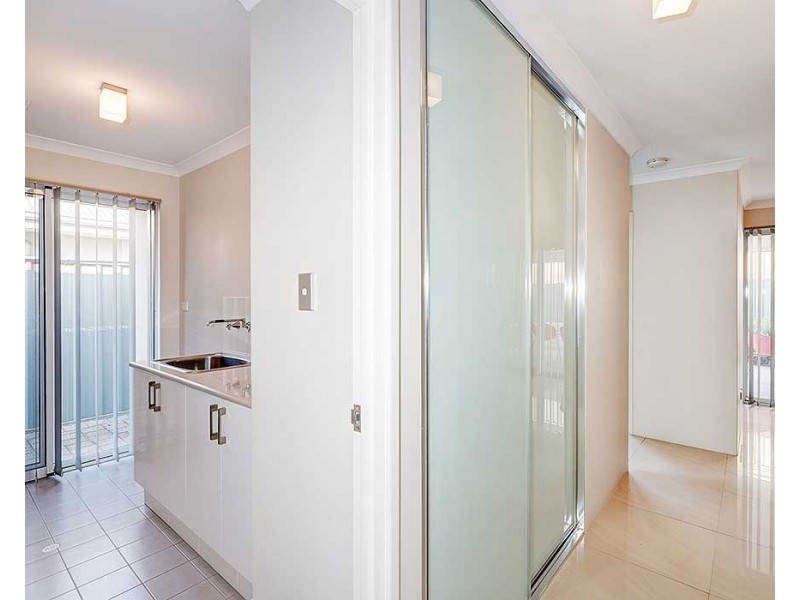 3/460 Kalamunda Road, High Wycombe WA 6057