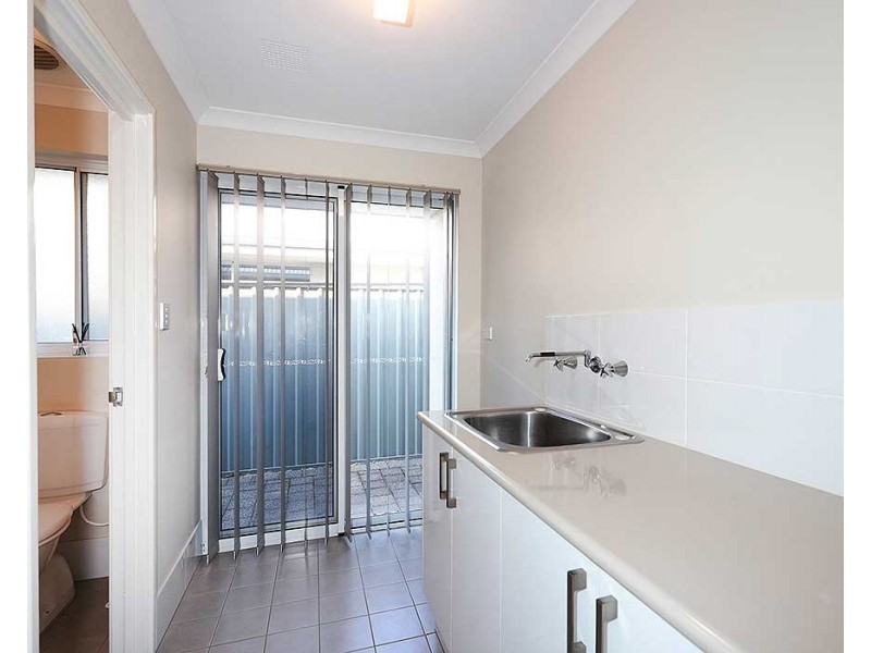 3/460 Kalamunda Road, High Wycombe WA 6057