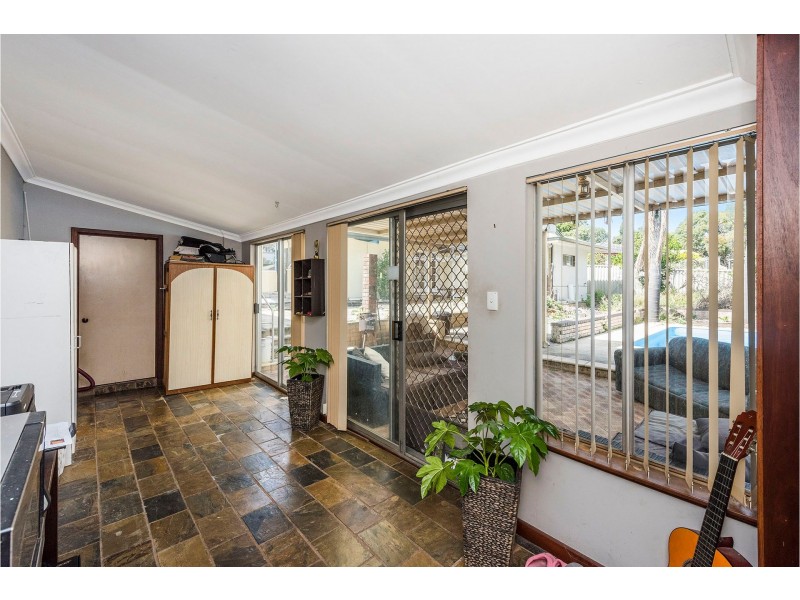 207 Kalamunda Road, Maida Vale WA 6057