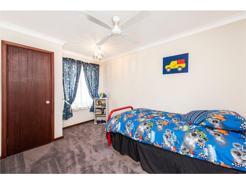 44 Lilian Road, Maida Vale WA 6057