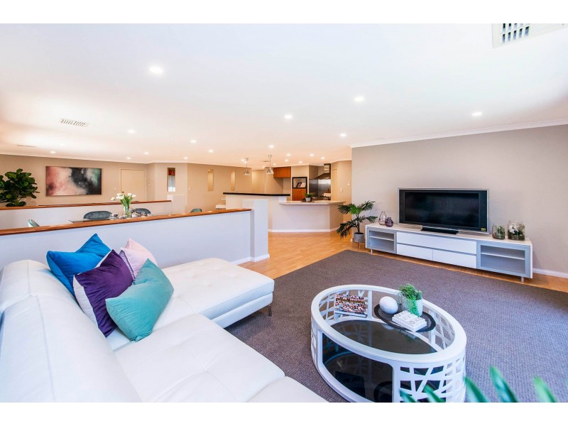 35 Lambertia Crescent, High Wycombe WA 6057