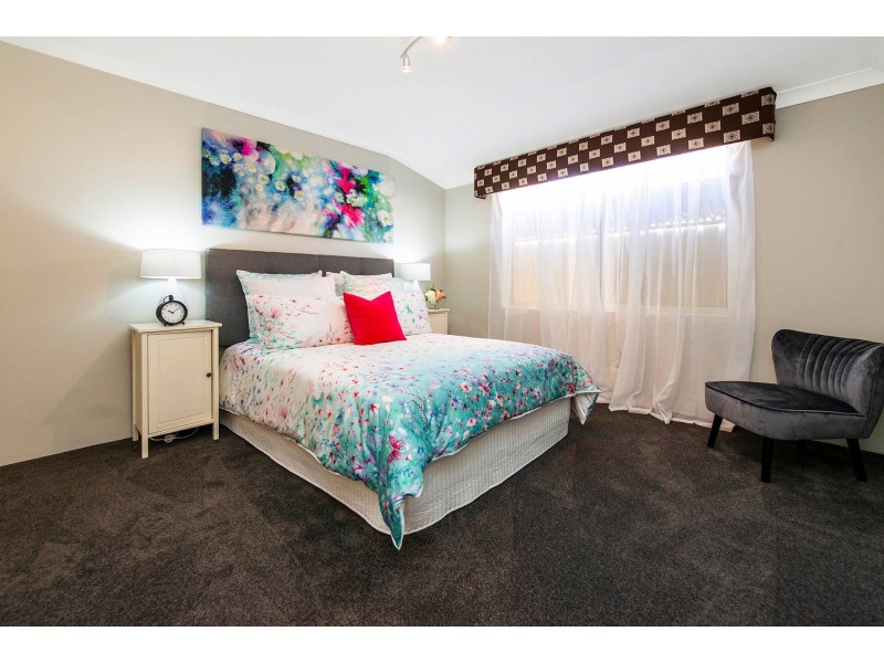 35 Lambertia Crescent, High Wycombe WA 6057