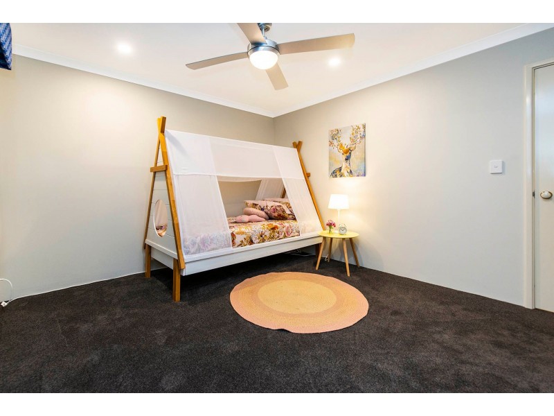 35 Lambertia Crescent, High Wycombe WA 6057